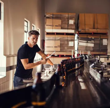 HR solutions made for manufacturing